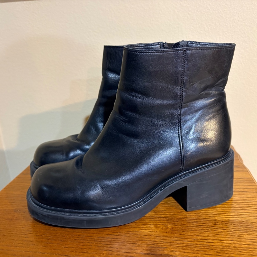 Nine West Cloud 9 Black Leather Ankle Boots Women's 8M - Picture 3 of 14